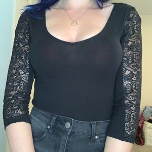 Black blouse, size small, the brand is ambiance :)